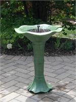 Japanese Tea Gardens Solar Birdbath - Green